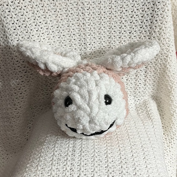 Handmade Crochet Sparkle Large Bee 🐝 - Picture 1 of 5